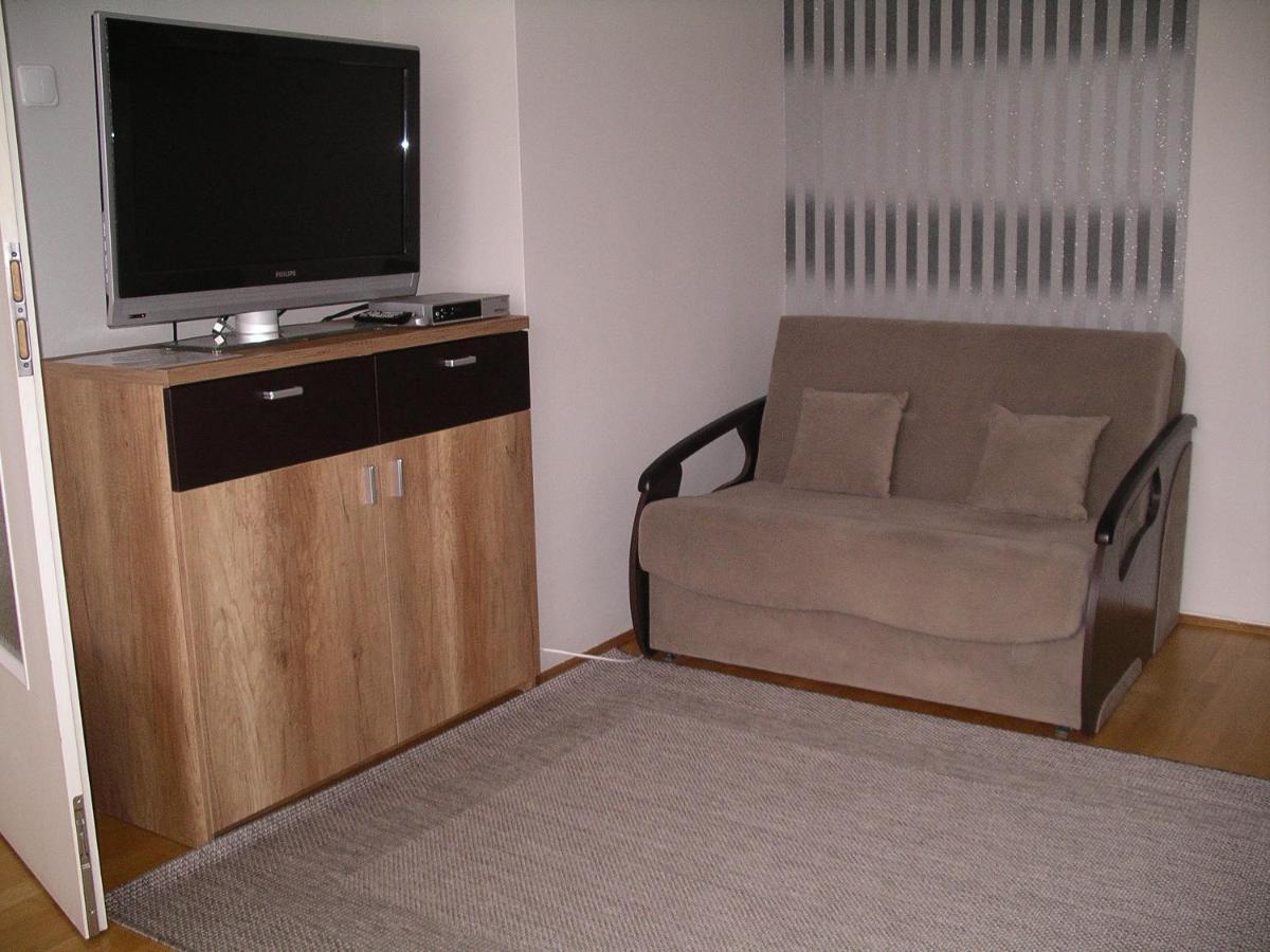 Centrum 2 Apartmanok Heviz Exterior foto