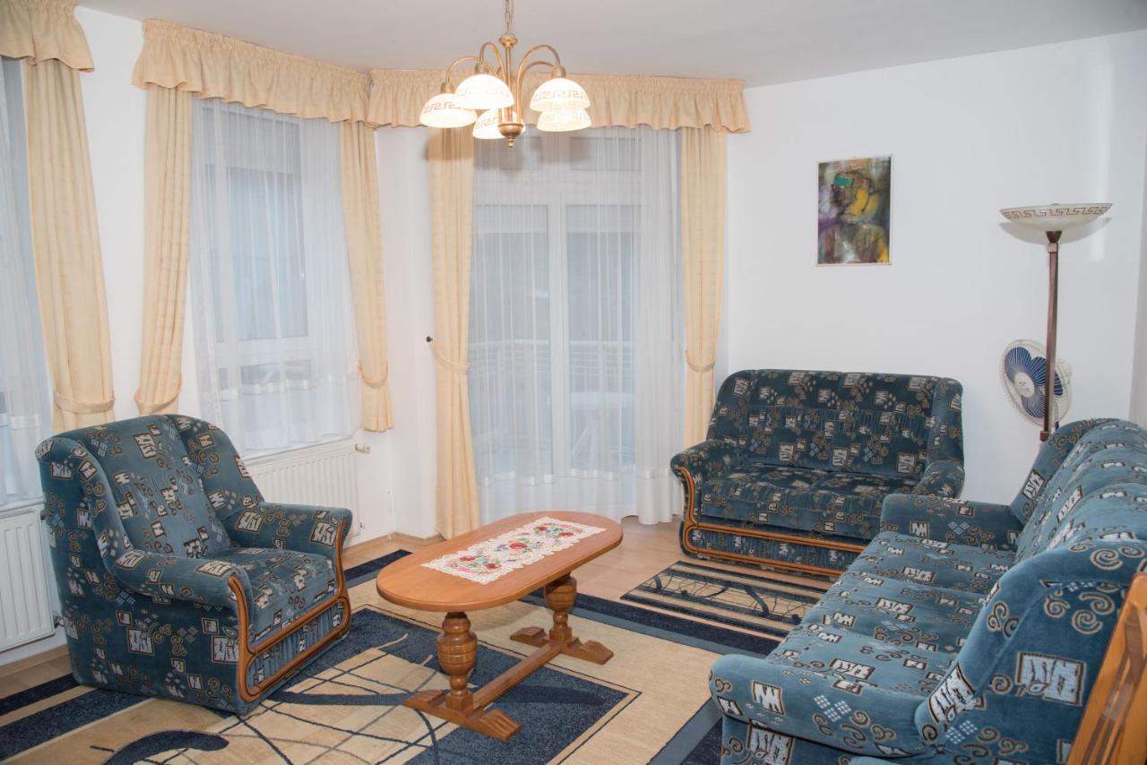 Centrum 2 Apartmanok Heviz Exterior foto
