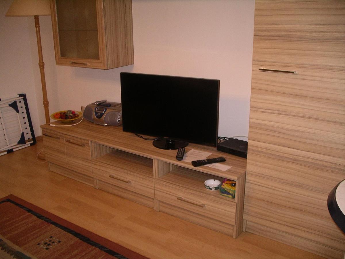 Centrum 2 Apartmanok Heviz Exterior foto