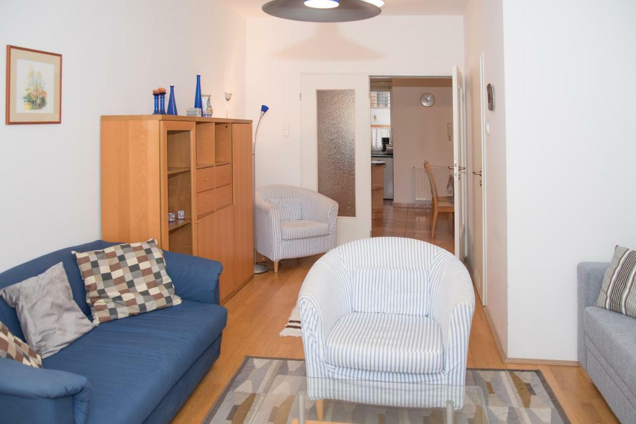 Centrum 2 Apartmanok Heviz Exterior foto