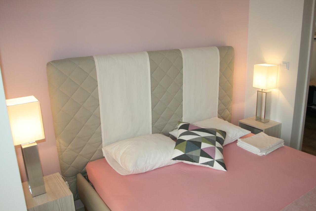 Centrum 2 Apartmanok Heviz Exterior foto