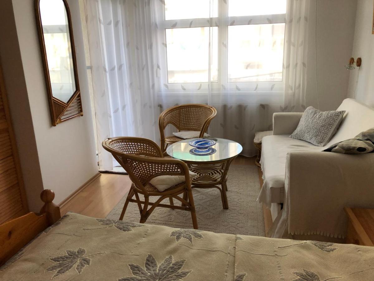 Centrum 2 Apartmanok Heviz Exterior foto